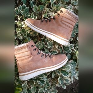 Cliffs by White Mountian